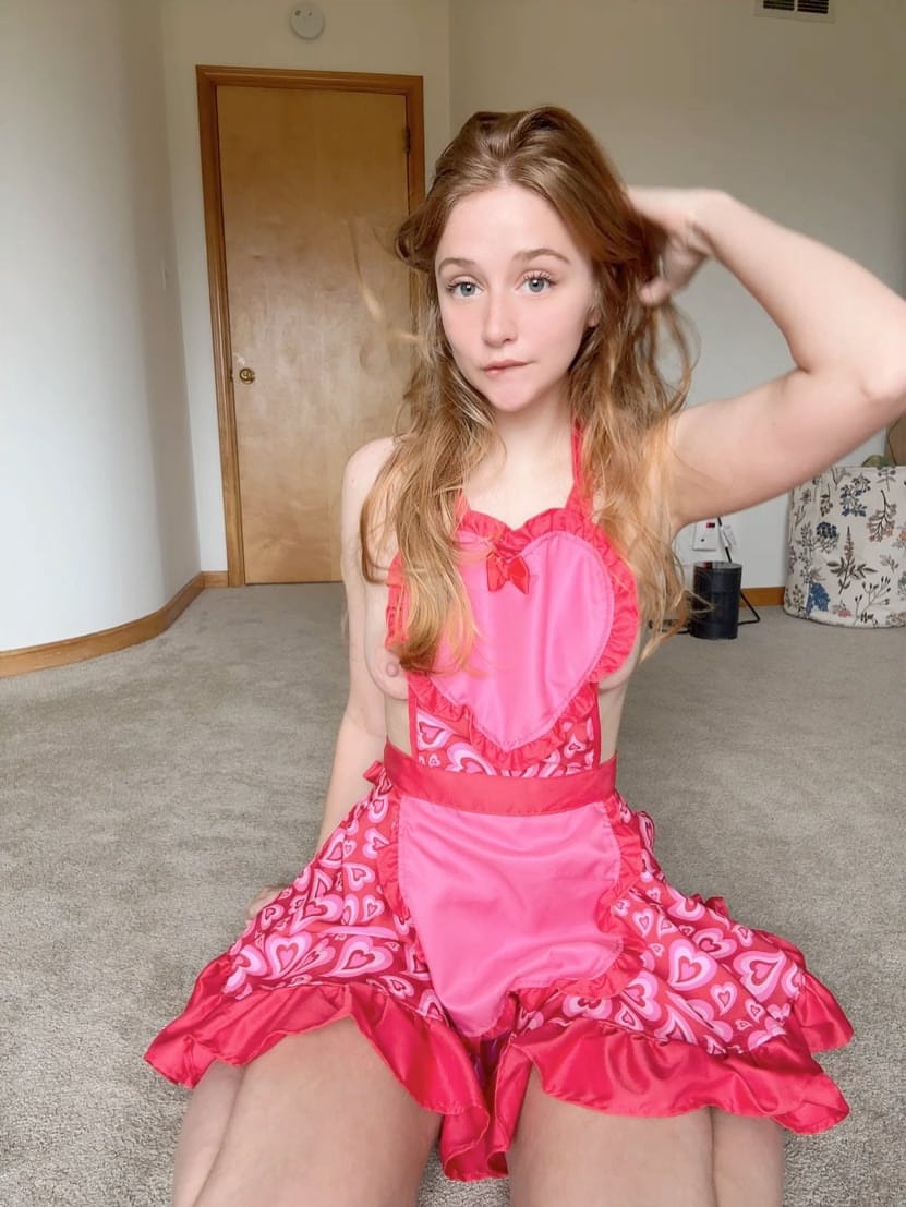 Onlyfans: Poke Bella – Xxx-Bilder