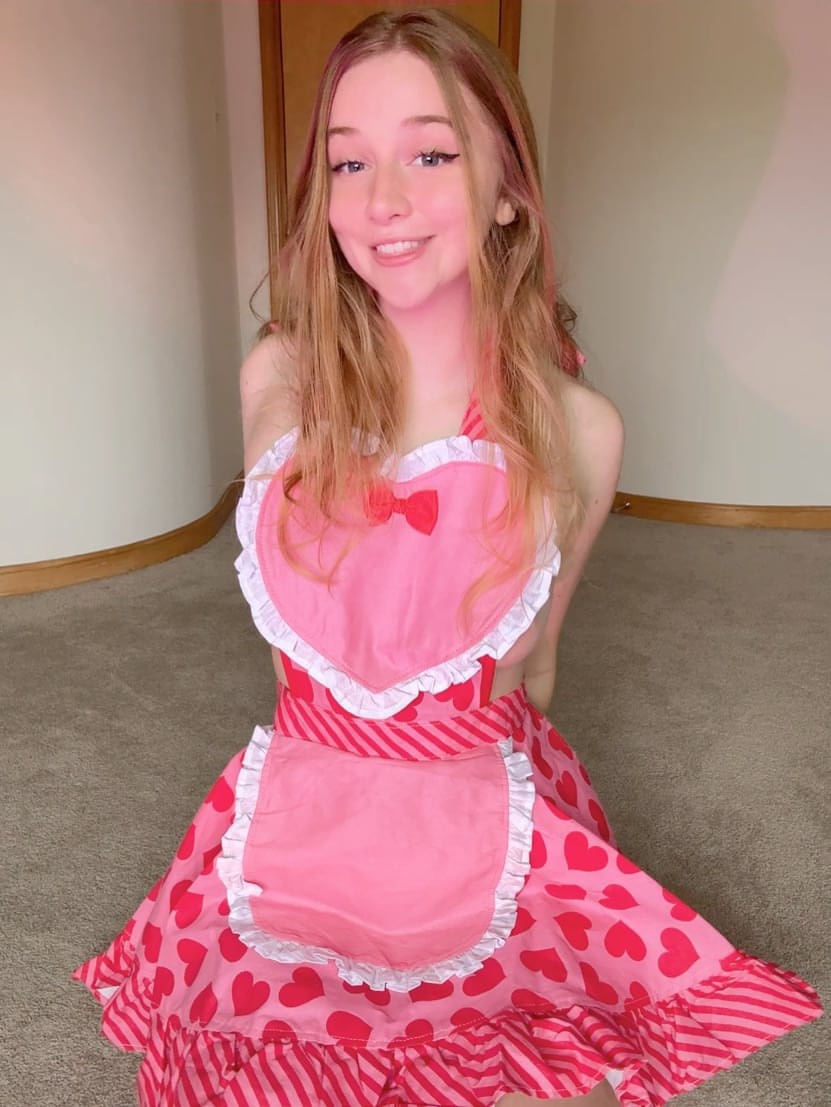 Onlyfans: Poke Bella – Porno-Bilder