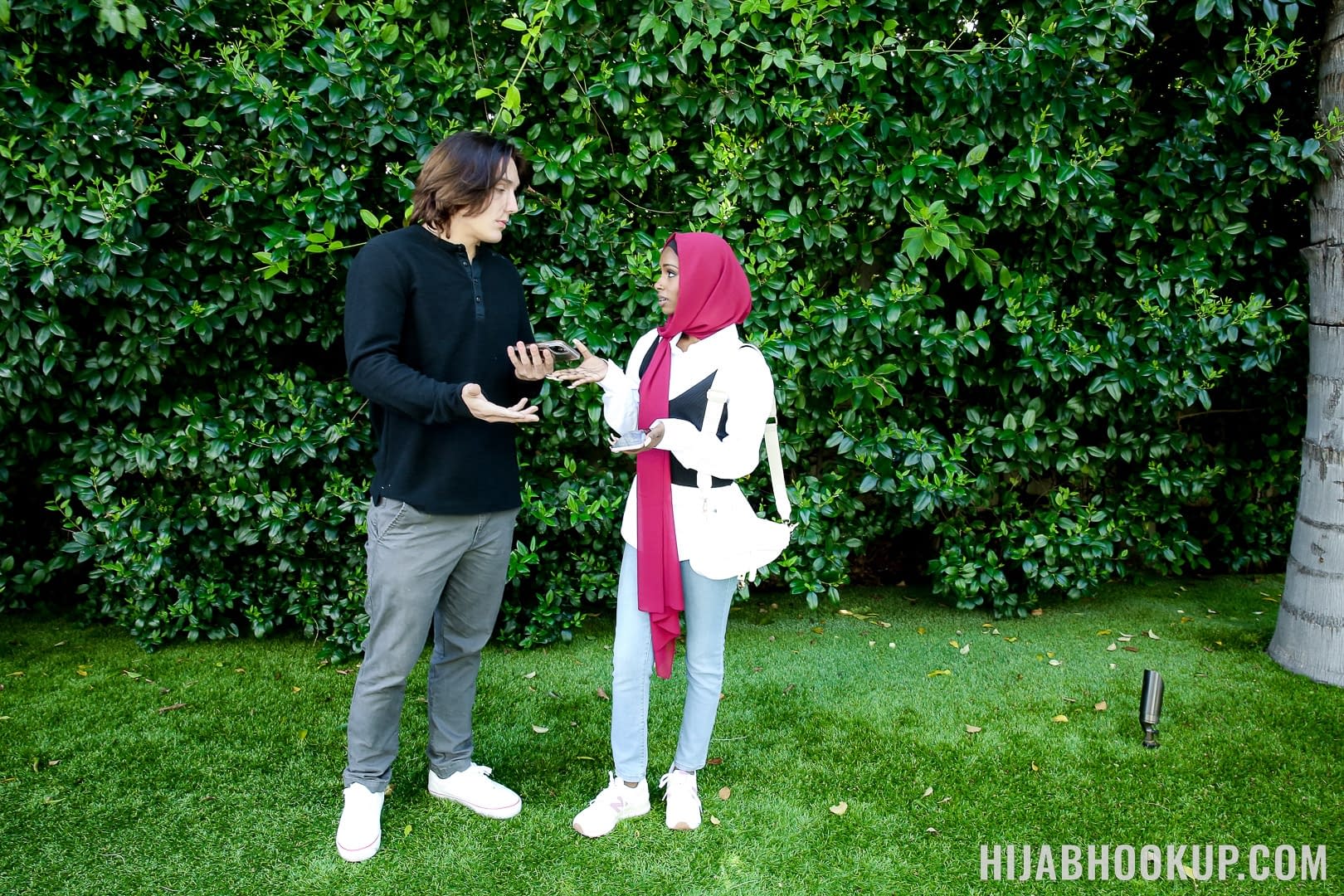 Die Dunkelhäutige Arabische Schönheit Fae Love Mit Hijab Wird Von Ihrem Stiefvater Durchgenommen