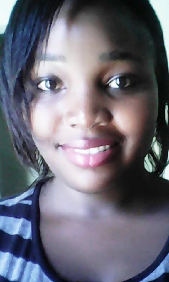 Schwarze Lady und Hobymodel aus Uganda verzaubern mit großen Titten und verführerischen Nippeln